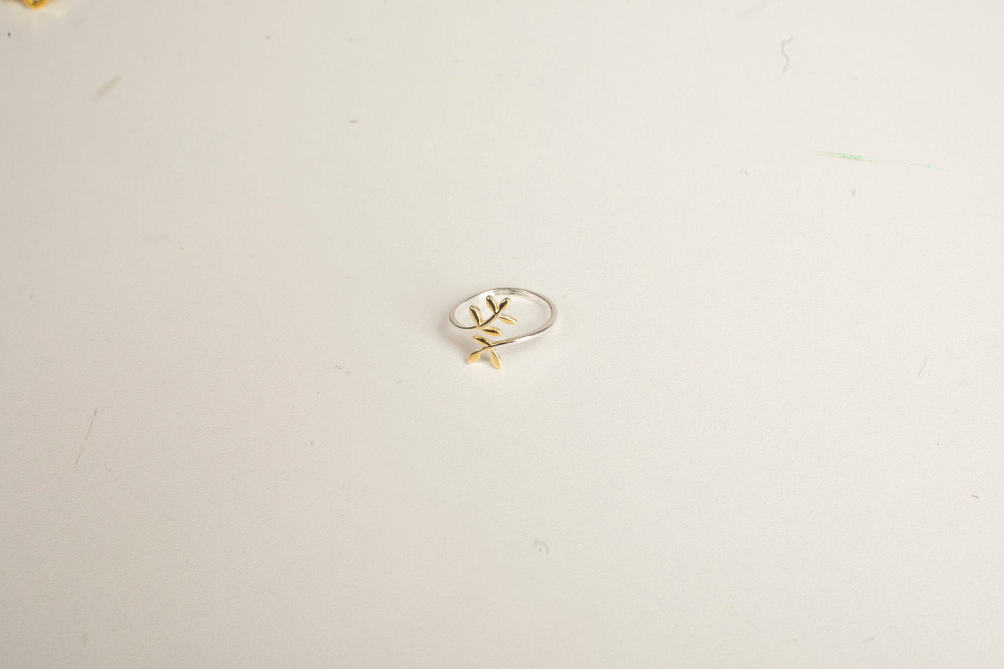 Gold Foliage Leaf Ring